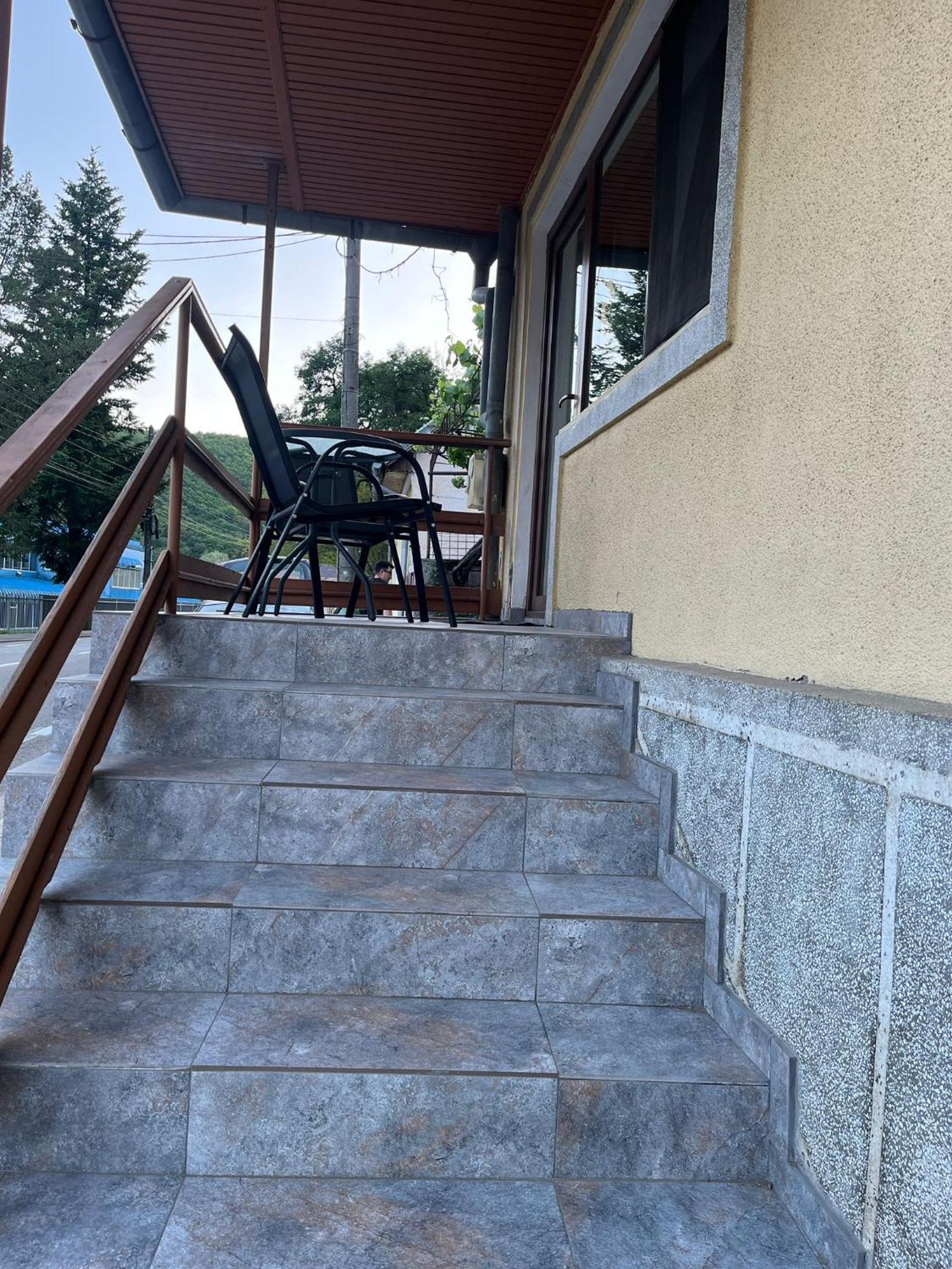 فندق Casa Dina Băile Herculane المظهر الخارجي الصورة
